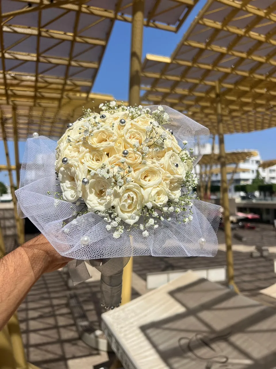 Bouquet de mariée roses blanches