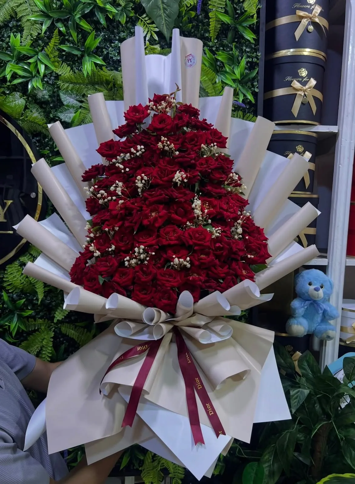 Grande composition roses rouges