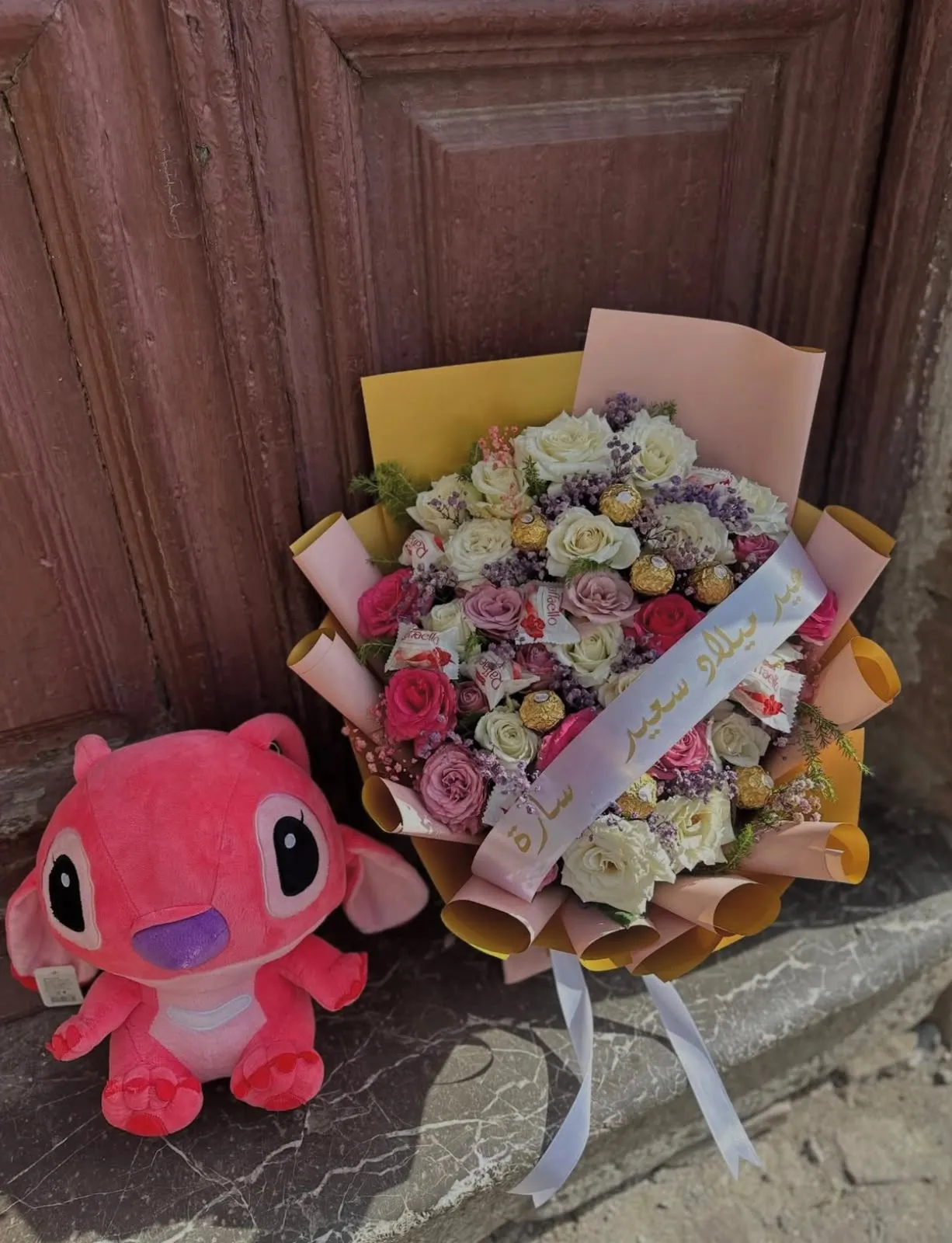 Bouquet pastel et peluche